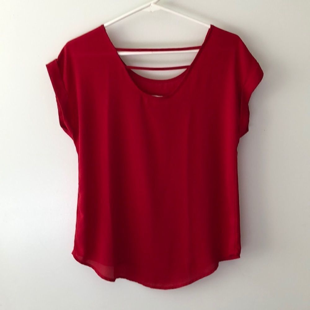 Pink Rose Top size S. Red gently used - Picture 2 of 5
